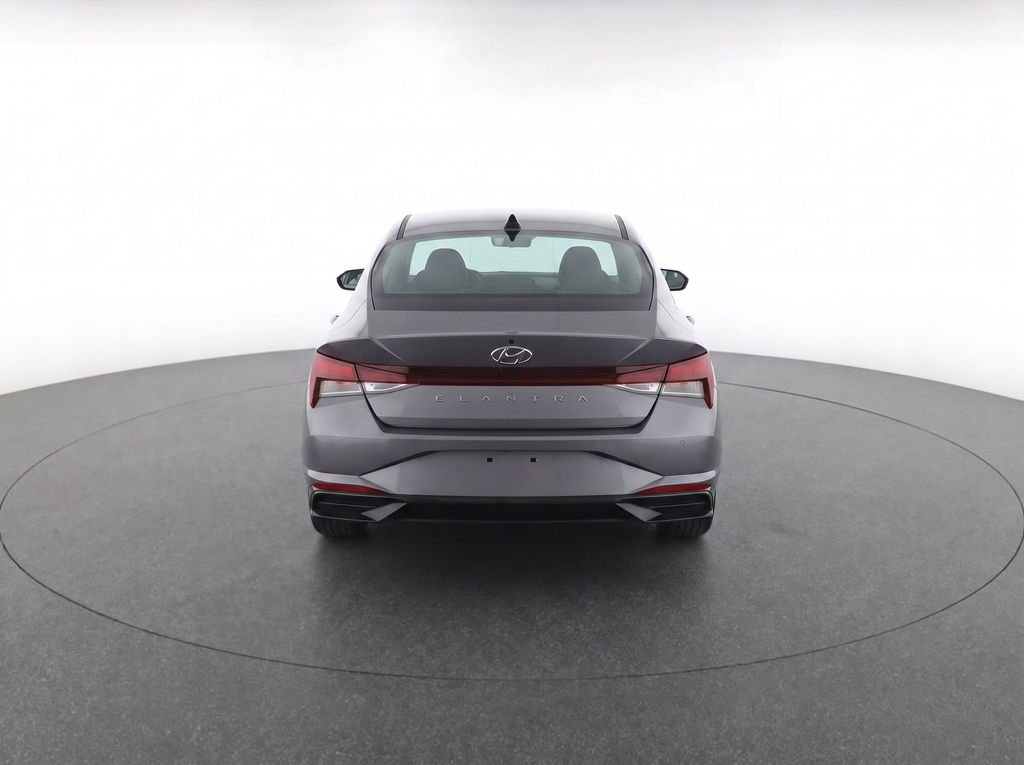Certified Used 2023 Silver Hyundai SEL image 4