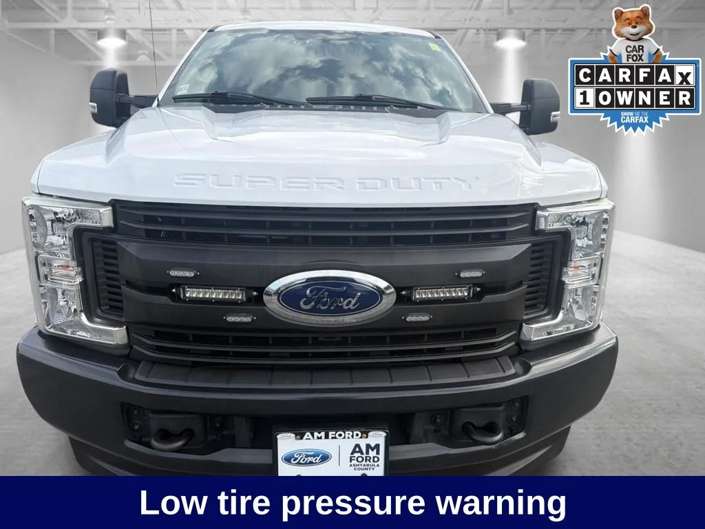 Used 2019 Oxford White Ford XL image 17