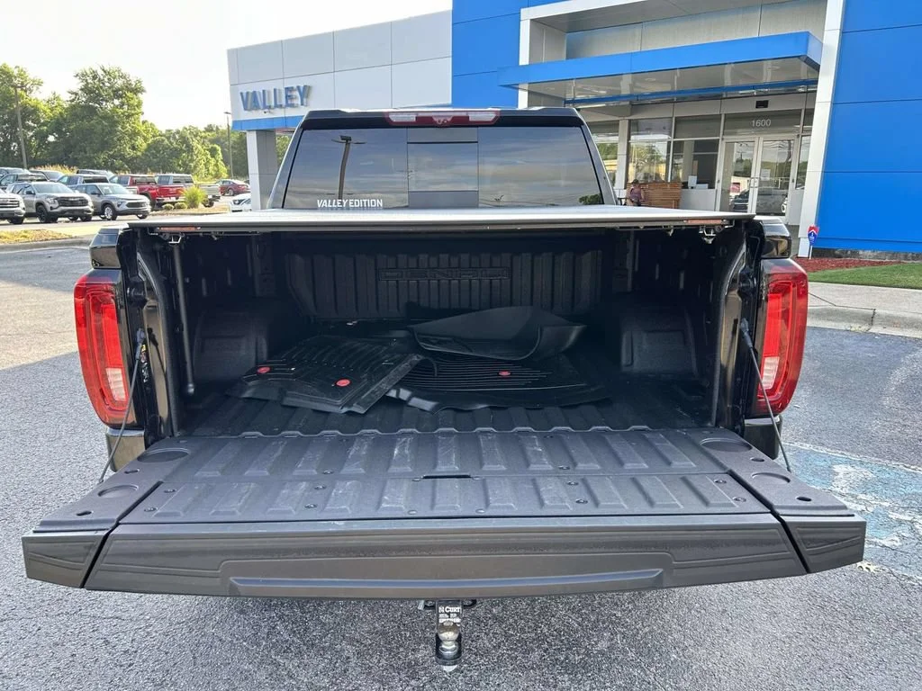 Used 2023 Onyx Black GMC Denali image 11