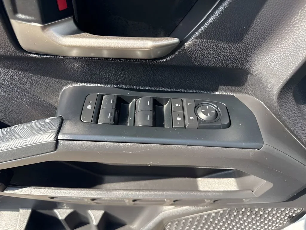Used 2025 Celestial Silver Toyota SR image 27