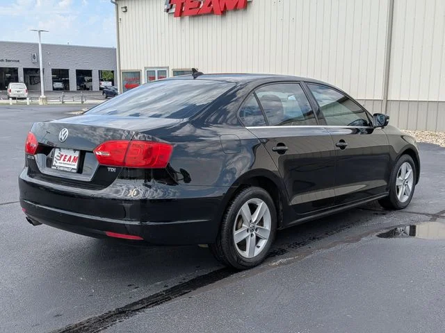 Used 2012 Black Volkswagen TDI image 7