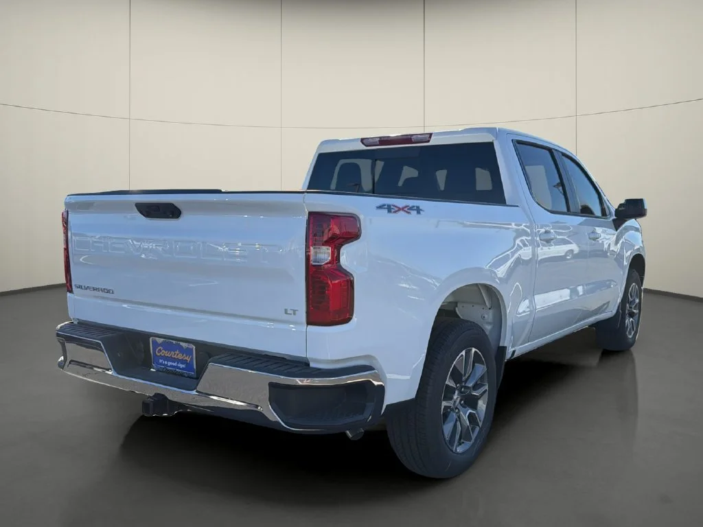 New 2026 Summit White Chevrolet LT image 7
