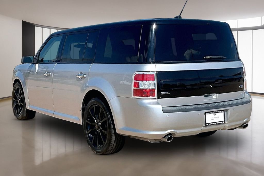 Used 2019 Silver Ford SEL image 12