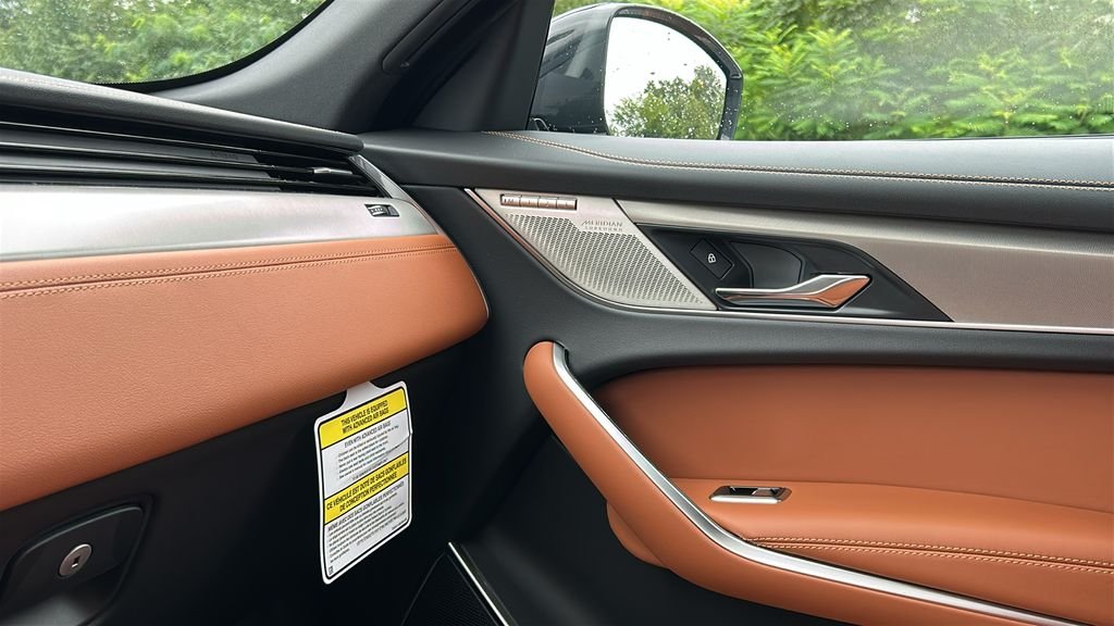 2026 Jaguar F-Pace R-Dynamic S - Photo 19
