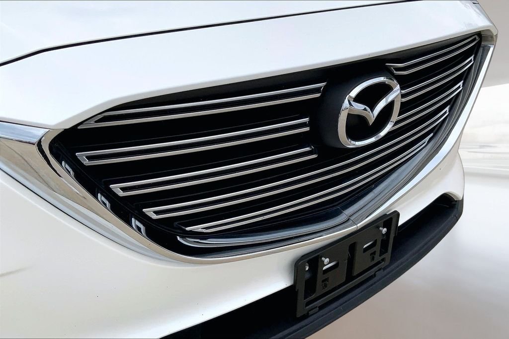 Used 2016 Snowflake White Pearl Mica Mazda Touring image 27