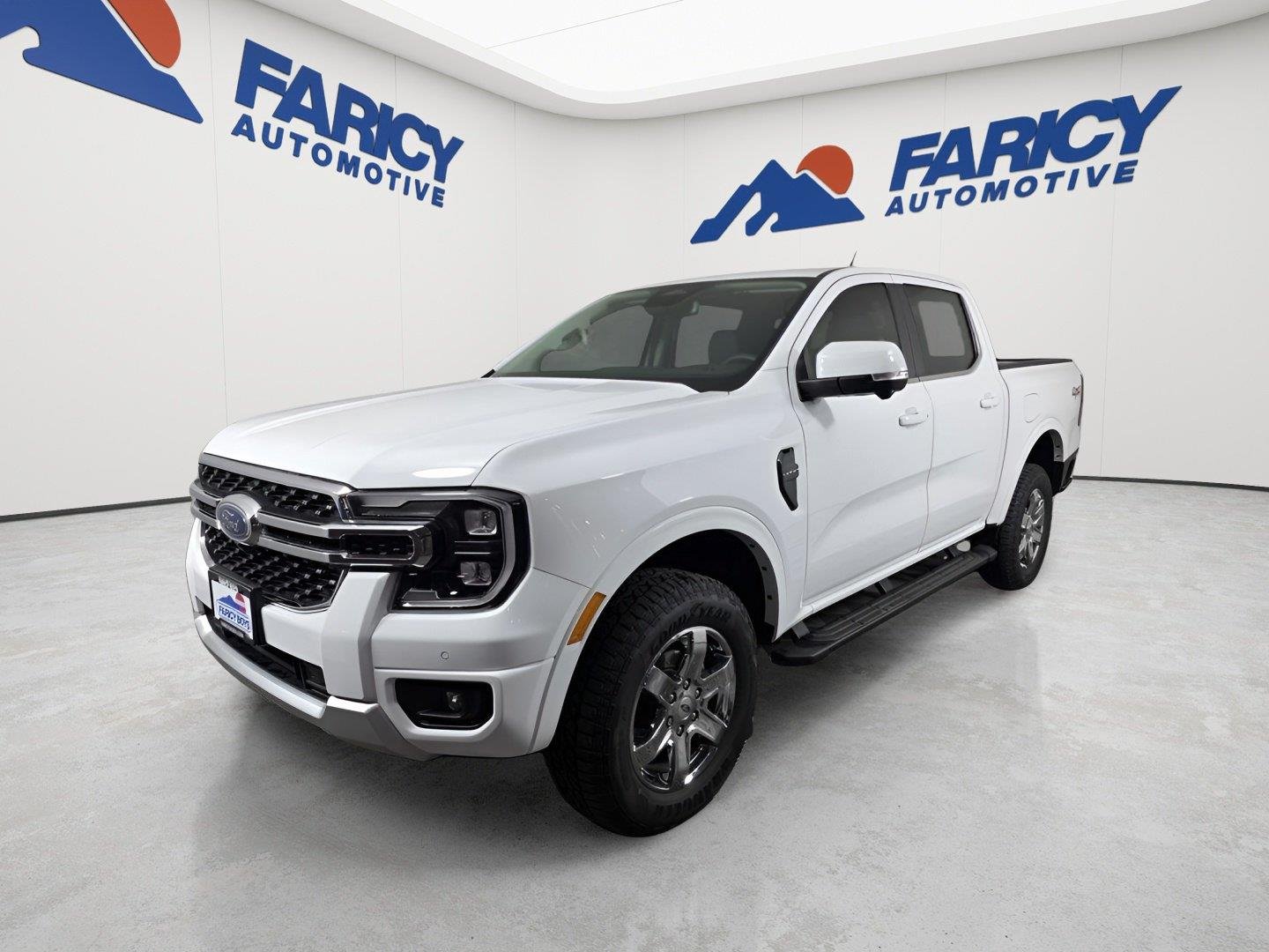 Used 2025 Oxford White Ford LARIAT image 1