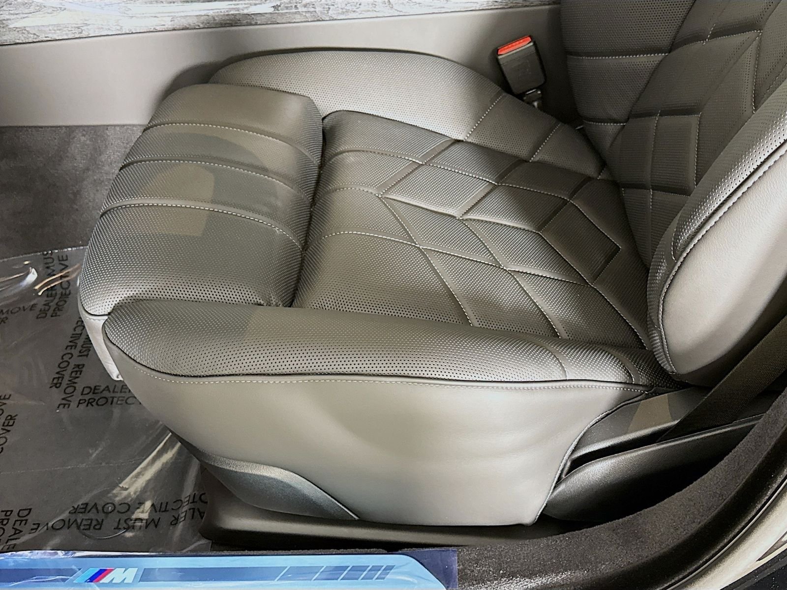 2026 BMW i7 M70 - Photo 20