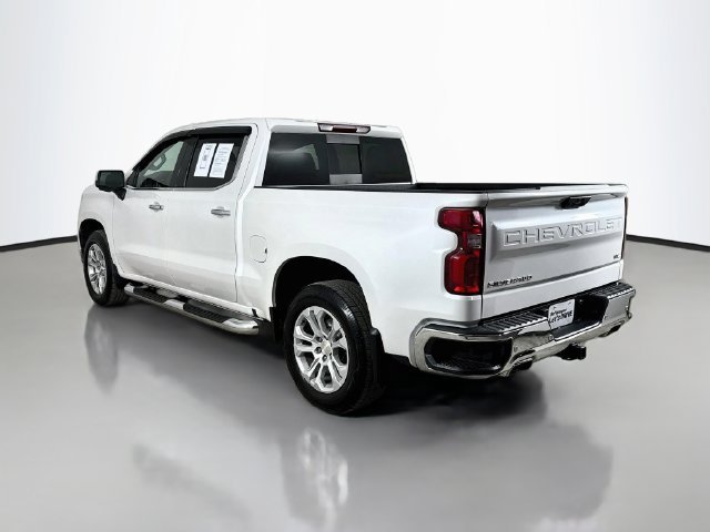 Used 2022 IRIDESCENT PEARL TRICOAT Chevrolet LTZ image 11