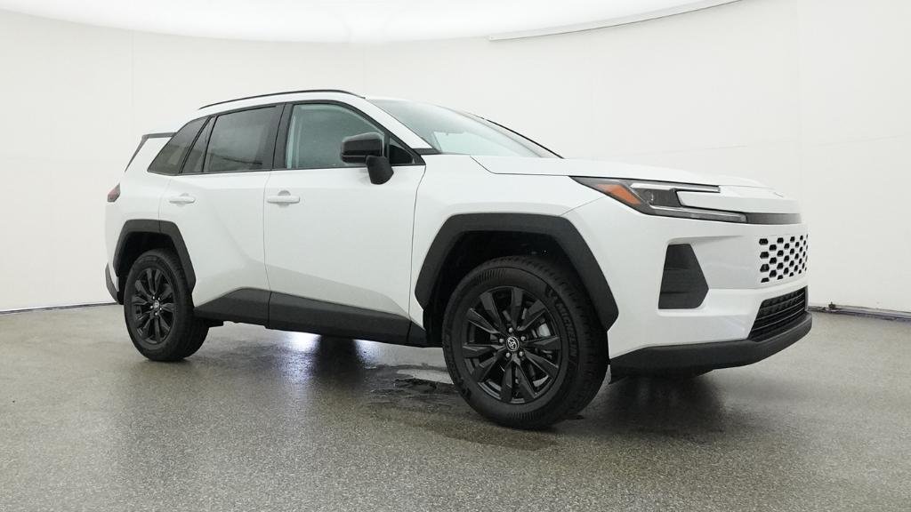 New 2026 Wind Chill Pearl Toyota XLE Premium image 5