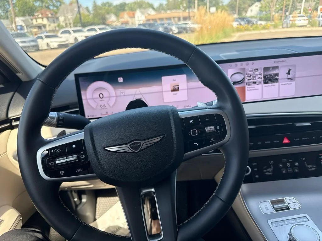 Used 2026 Red Genesis 2.5T Select image 36