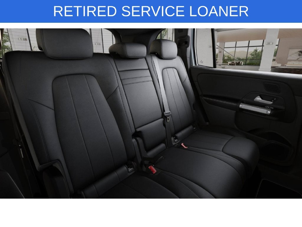 Used 2026 Silver Mercedes-Benz GLB 250 image 5