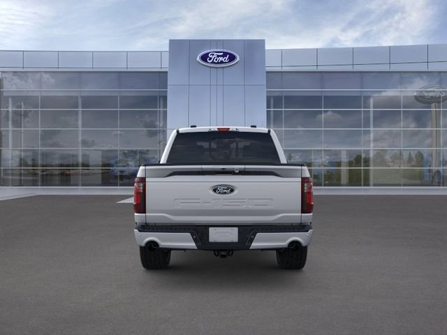 New 2026 Iconic Silver Metallic Ford XLT image 5