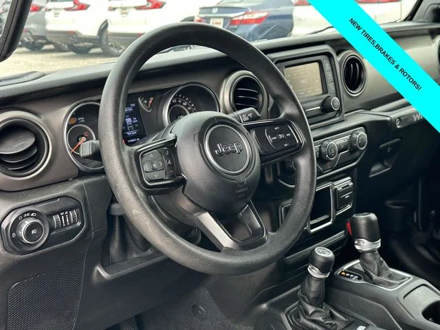 Used 2020 Black Jeep Unlimited Sport image 2