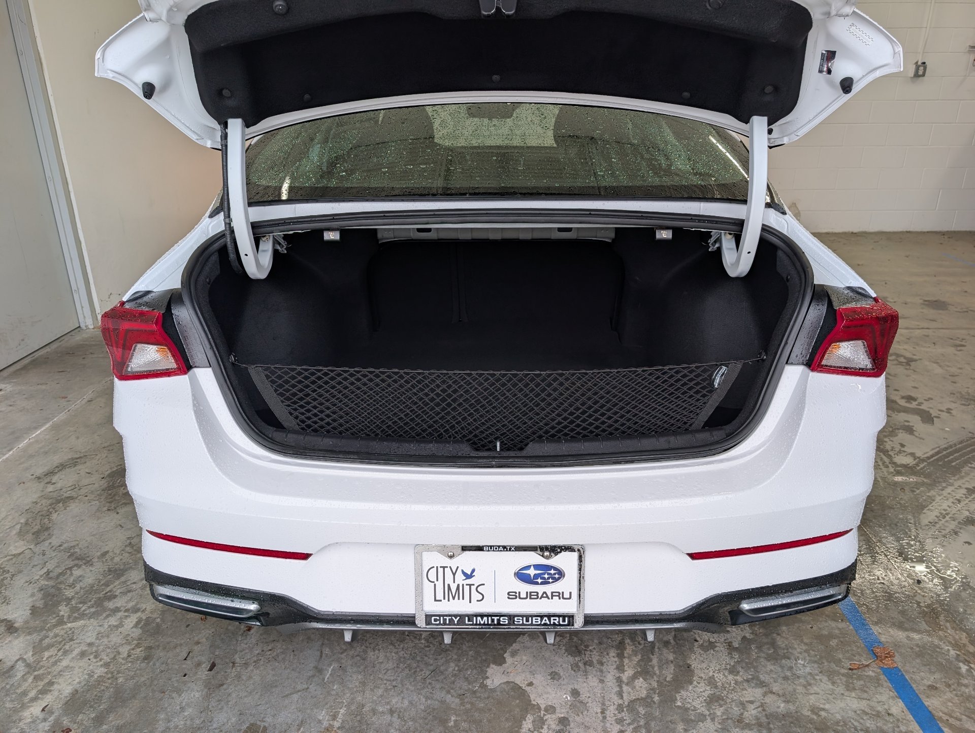 Used 2024 White Kia GT-Line image 28