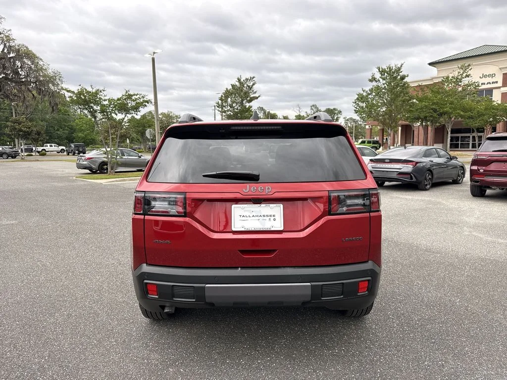 New 2026 Red Hot Pearl-Coat Exterior Paint Jeep Laredo image 4