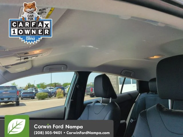 Used 2022 Beige Toyota XLE AWD-e image 23