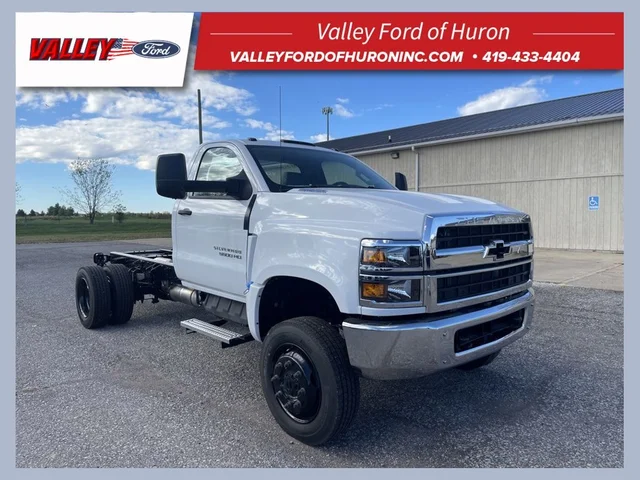 2024 Chevrolet Silverado 5500HD 