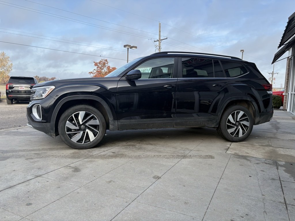2025 Volkswagen Atlas SE Technology photo 3