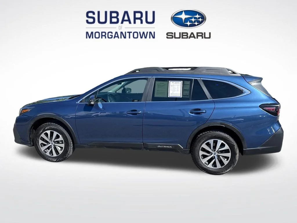2022 Subaru Outback Premium's photo