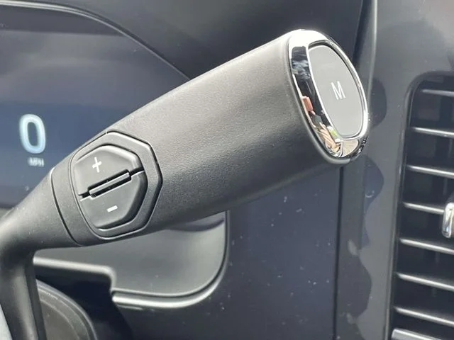 New 2026 Star White Metallic Tri-Coat Ford F-250® Lariat® image 24