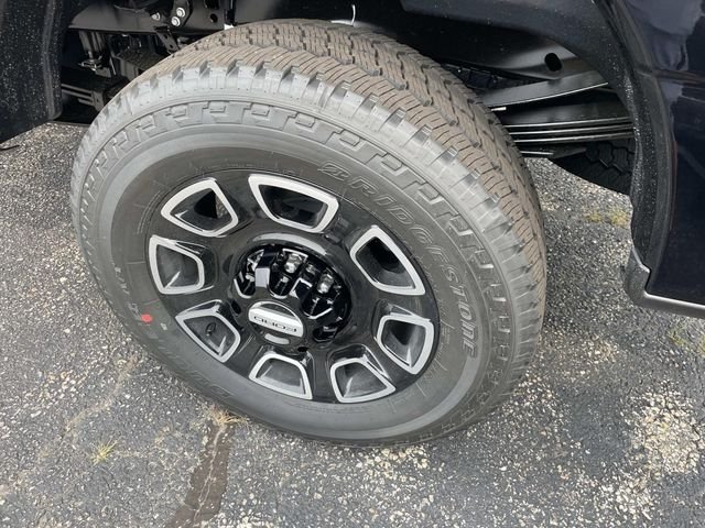 New 2026 Agate Black Metallic Ford F-350® Platinum® image 4