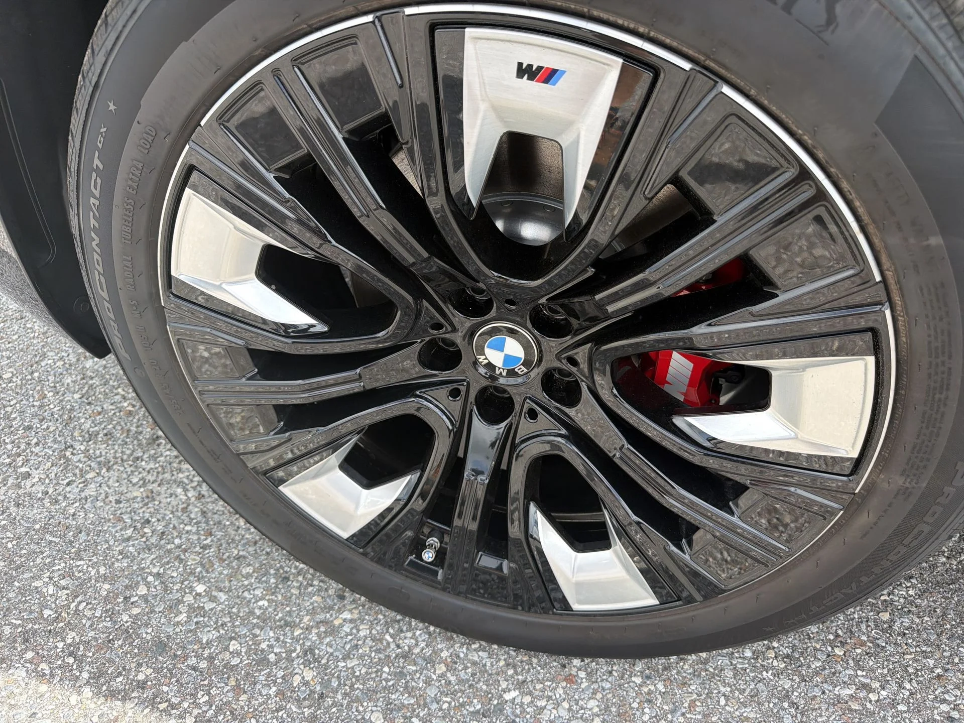 New 2026 Black Sapphire Metallic BMW 30 xDrive image 10