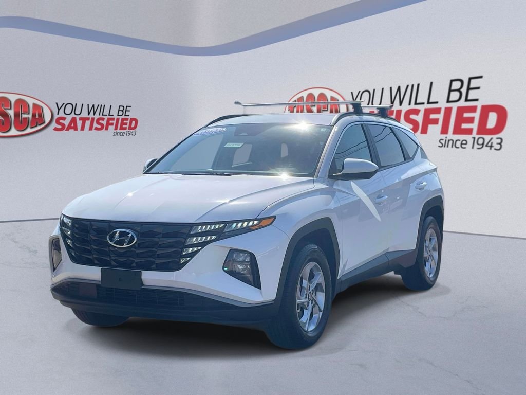 Used 2024 White Hyundai SEL image 4