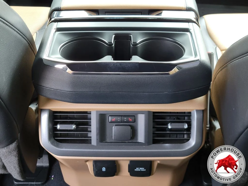 Used 2023 White Ford Lariat image 17