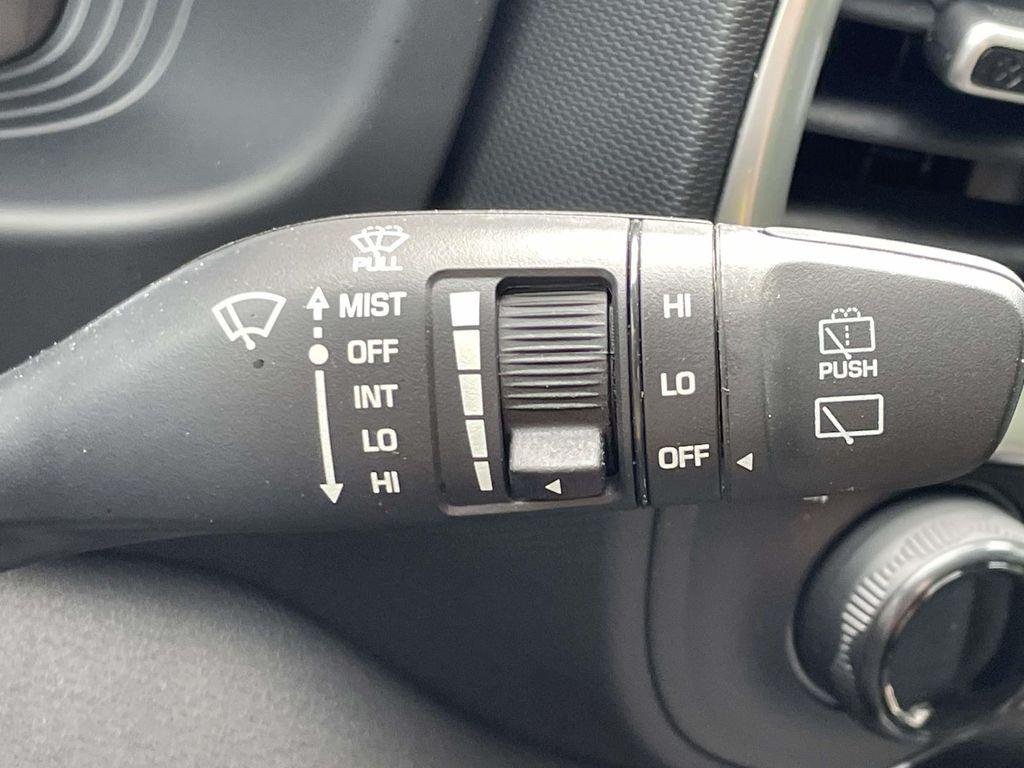New 2026 White Hyundai SE image 22