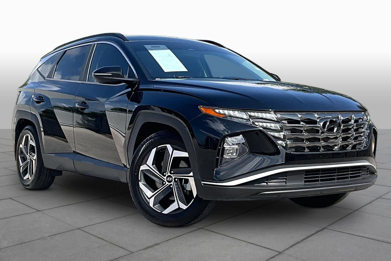 Used 2022 Phantom Black Hyundai SEL image 3