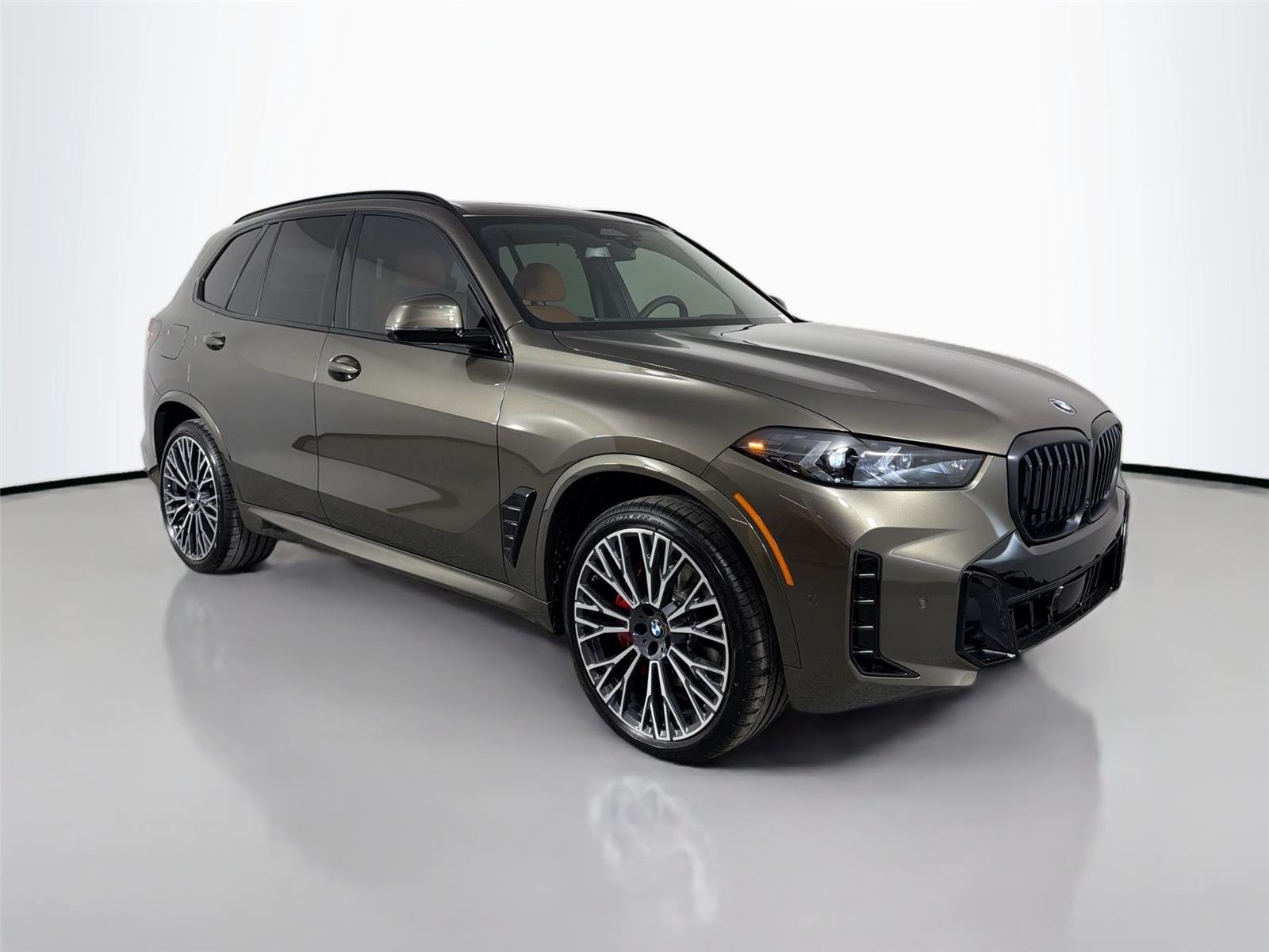 New 2026 Manhattan Green Metallic BMW xDrive40i image 3