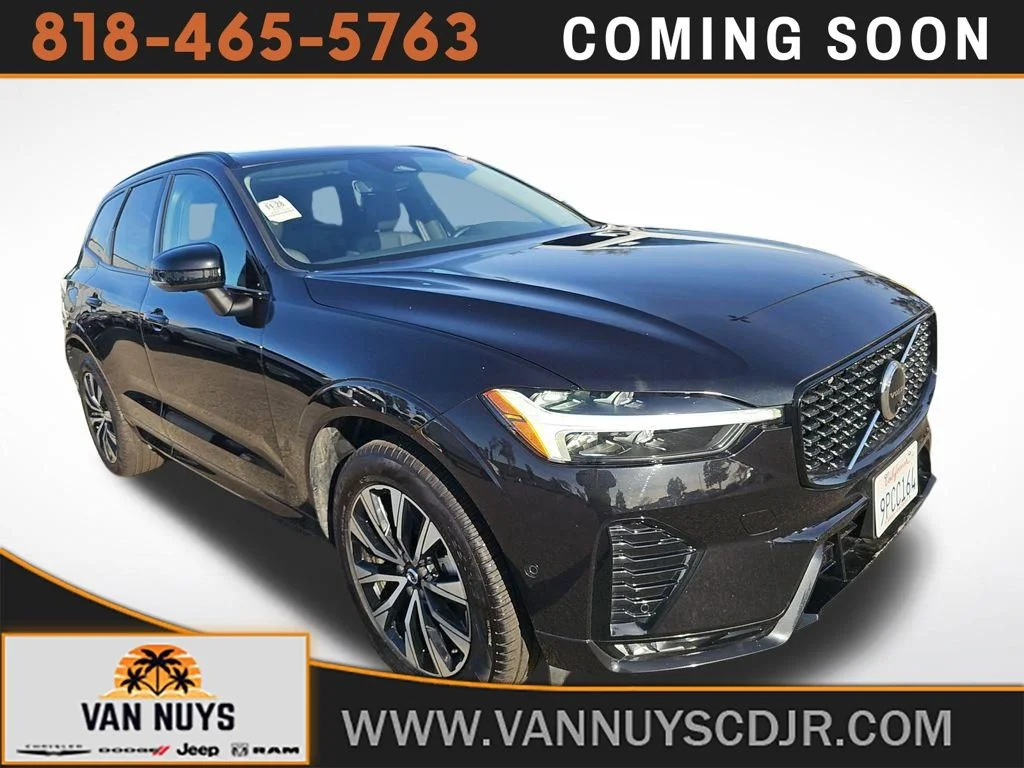2025 Volvo XC60 B5 Plus Dark AWD's photo