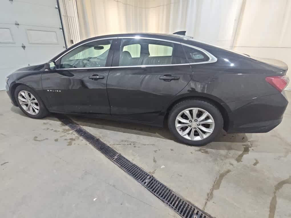 Used 2022 Mosaic Black Metallic Chevrolet LT image 2