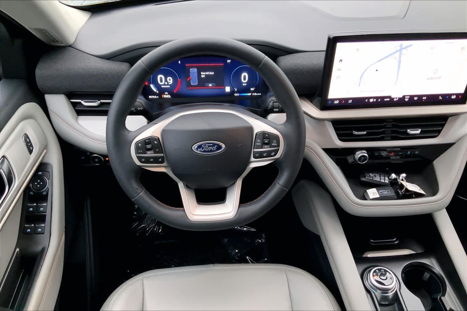 Certified Used 2025 Iconic Silver Metallic Ford Active image 6