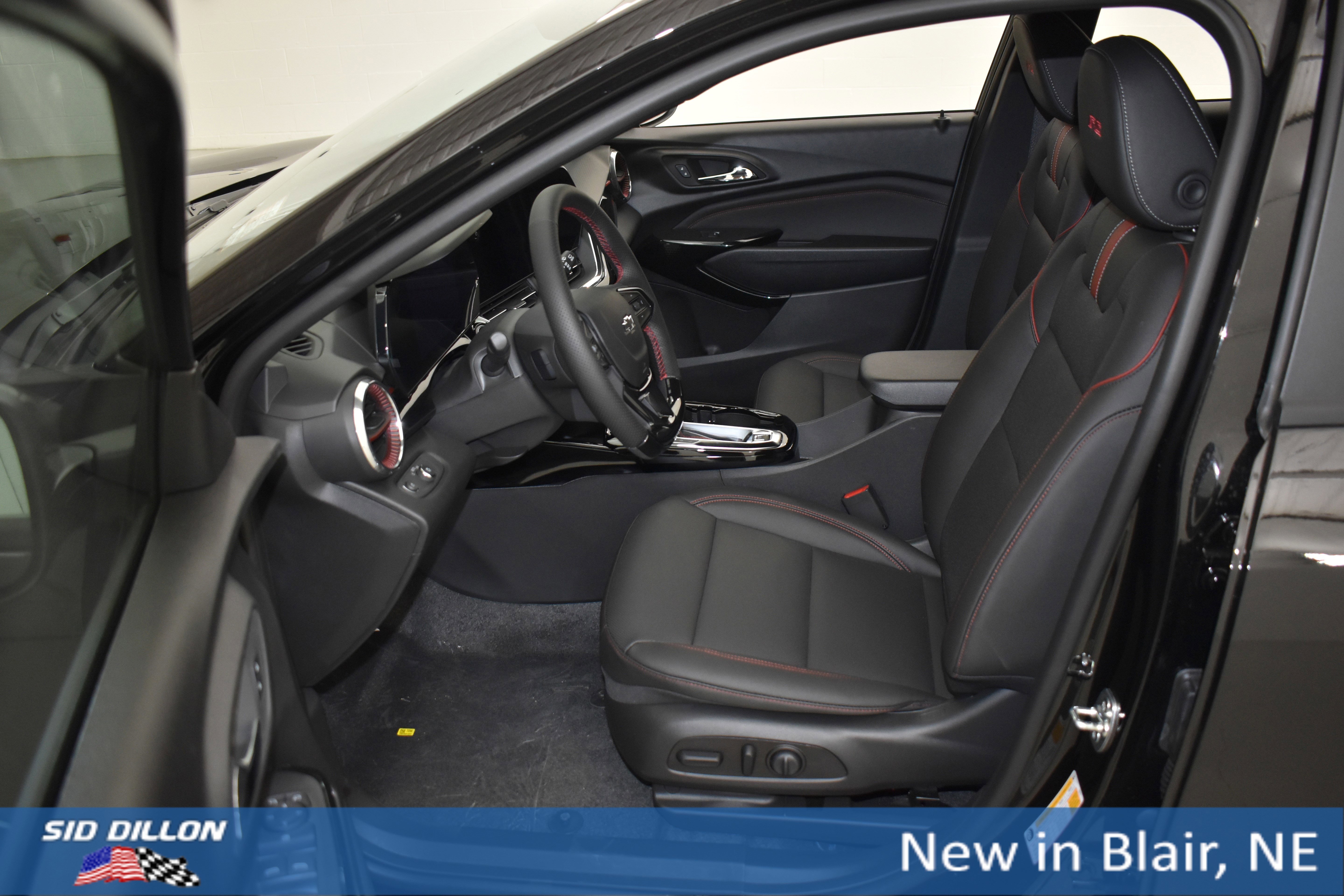 2026 Chevrolet Trax RS - Photo 6