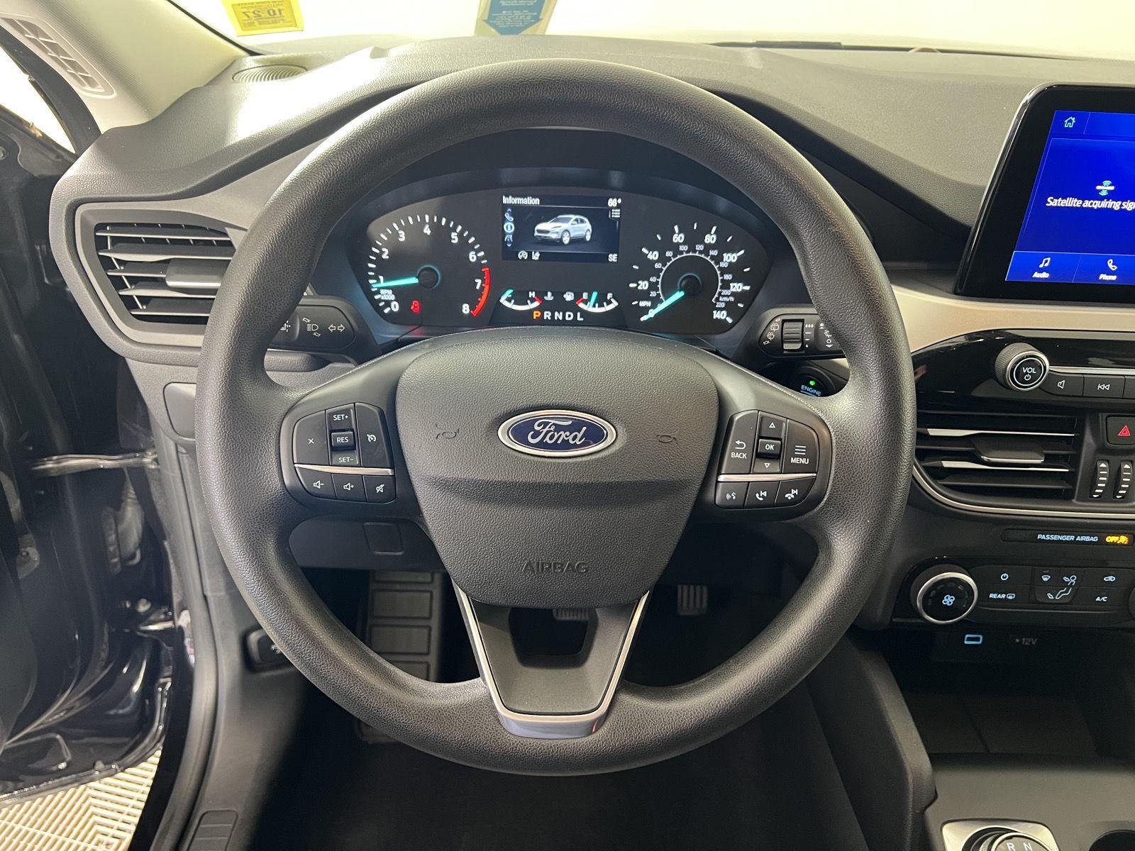 Used 2022 Agate Black Ford SE image 8