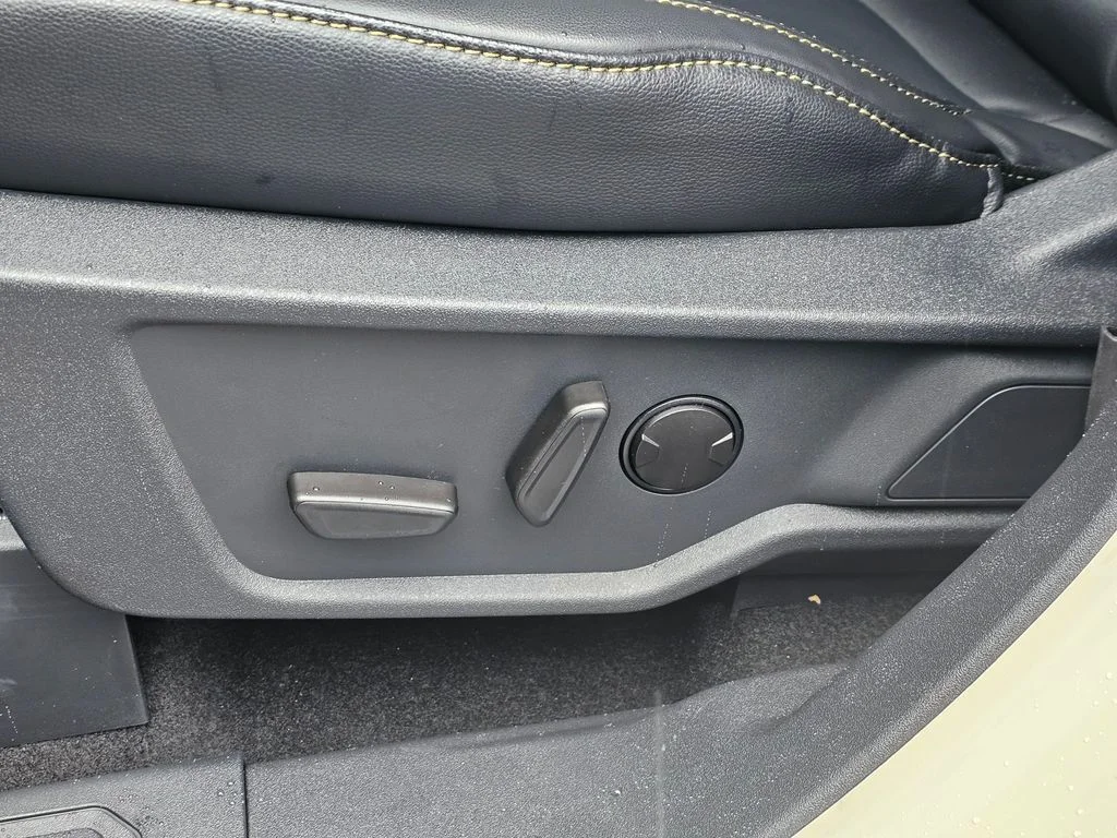 New 2025 Beige Ford Badlands image 22