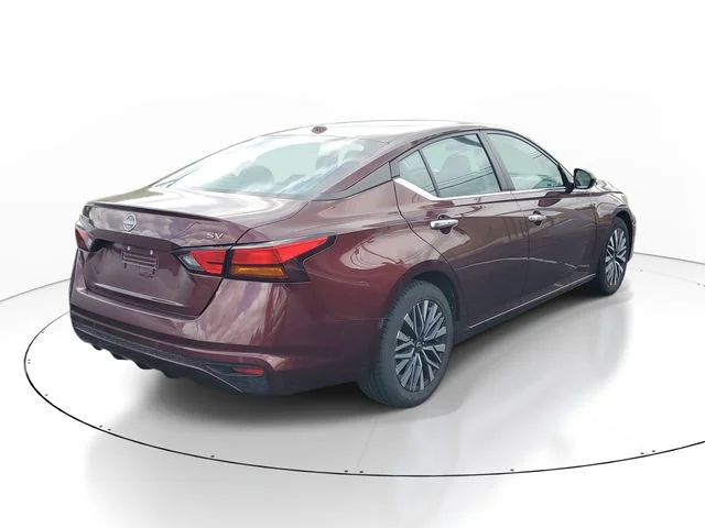 Used 2024 Red Nissan 2.5 SV image 4