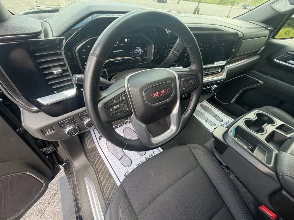 Used 2023 Onyx Black GMC Elevation image 18