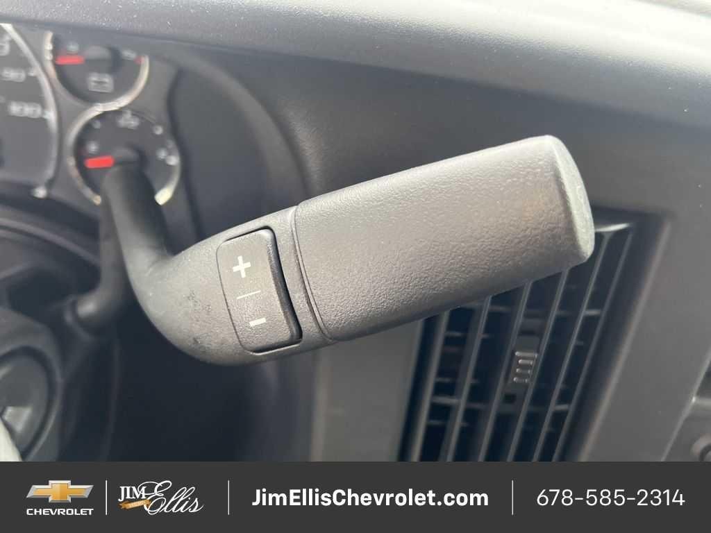 2025 Chevrolet Express Cargo Work Van - Photo 23