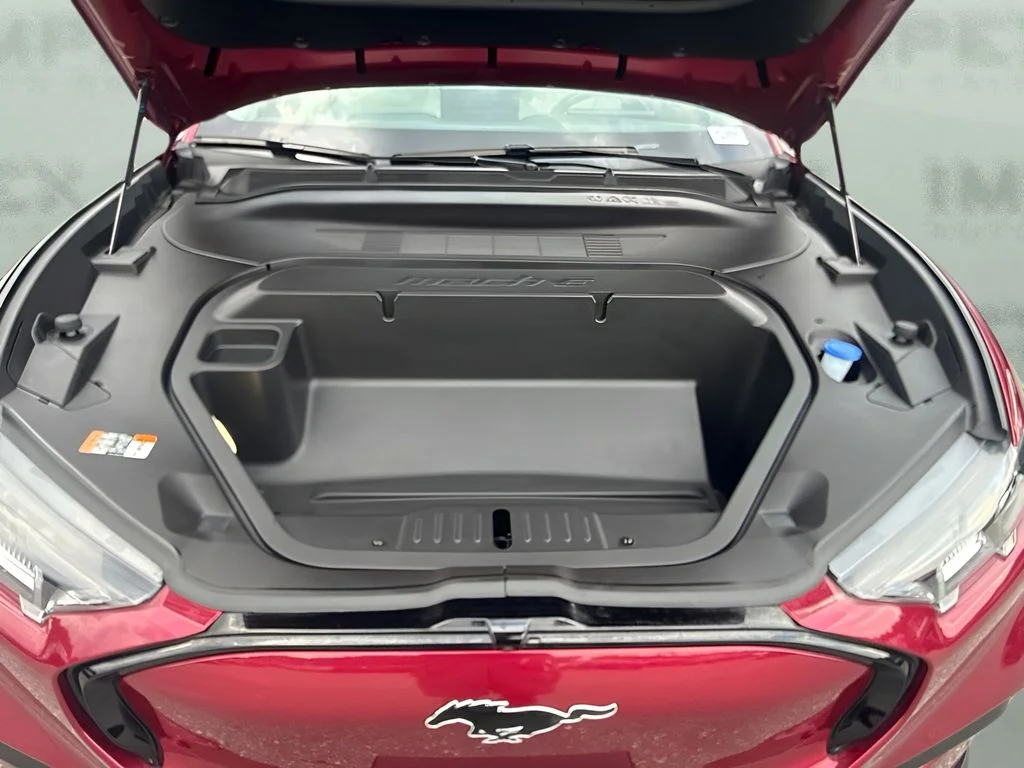 Used 2025 Red Ford Premium image 26