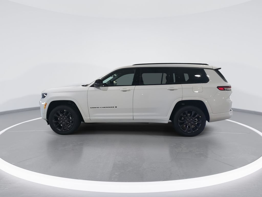 New 2026 Bright White Clear-Coat Exterior Paint Jeep Limited image 5