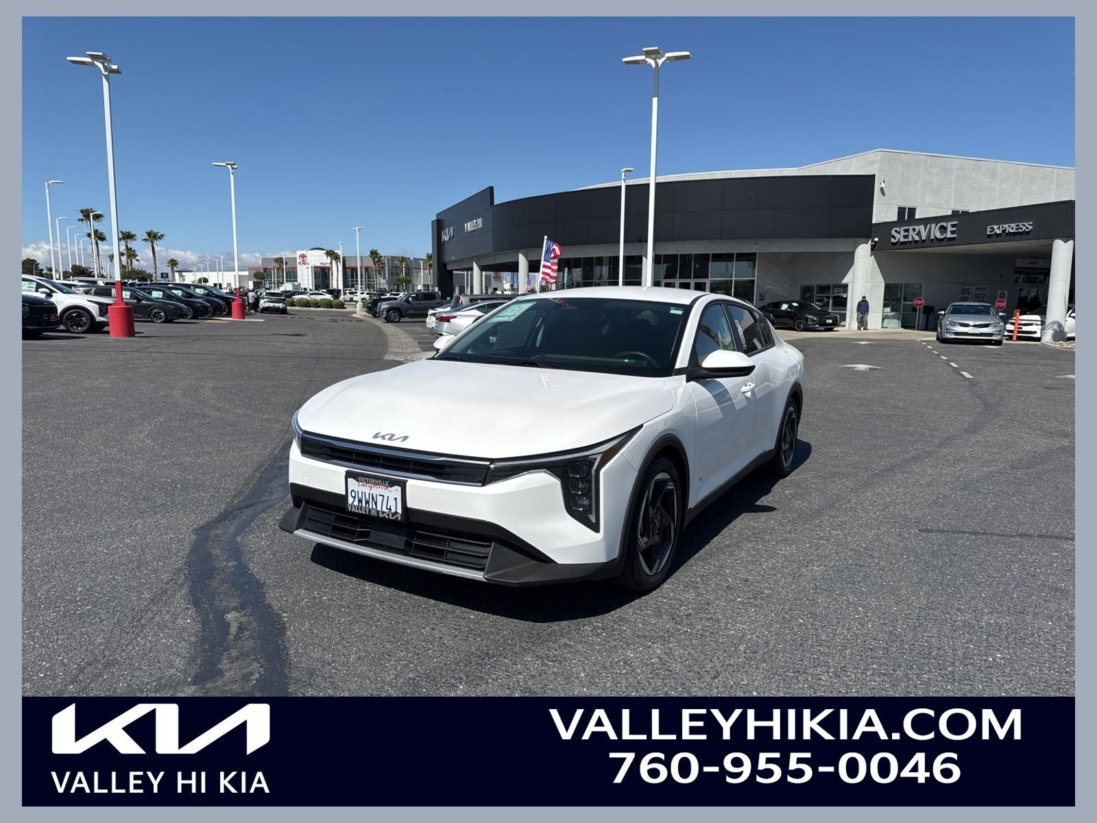 2025 Kia K4 EX AT's photo