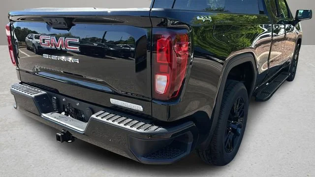 Used 2025 Onyx Black GMC Elevation image 34