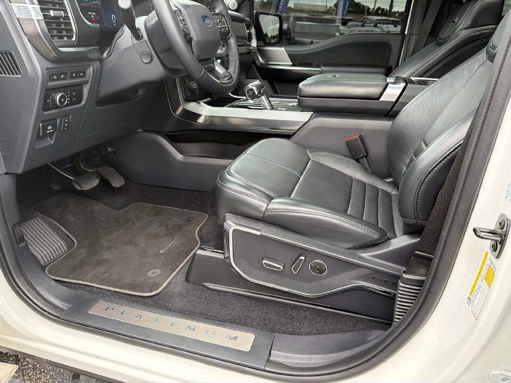 Used 2024 White Ford Platinum image 9