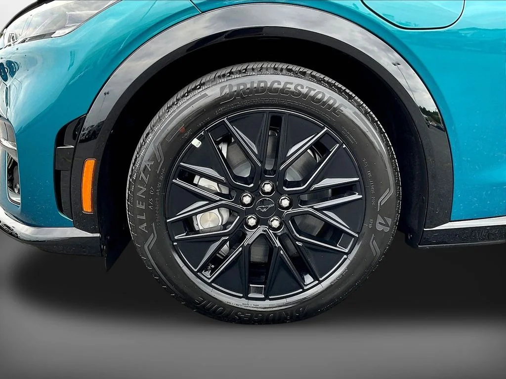 New 2026 Adriatic Blue Metallic Ford Premium image 14