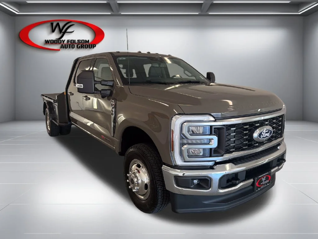 New 2027 Marsh Gray Metallic Ford F-350® XLT image 3