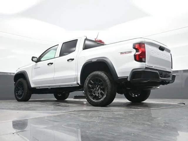 New 2026 Summit White Chevrolet Trail Boss image 11
