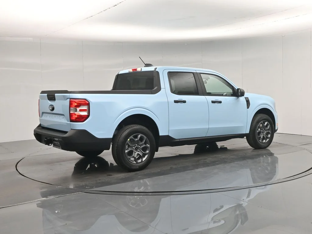 New 2026 Light Blue Ford XLT image 25