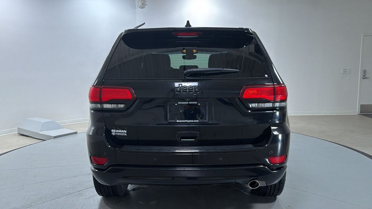 Used 2018 Black Jeep Altitude image 4